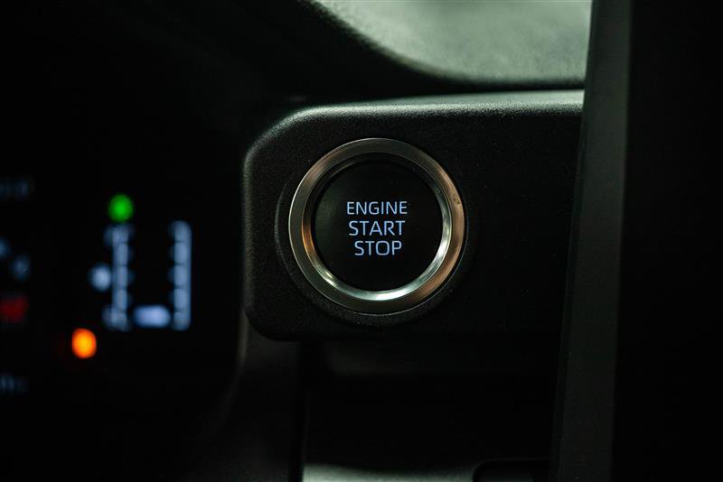 Used 2025 Toyota 4Runner SR5 AWD/4WD image 21