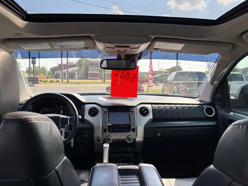 Used 2019 Toyota Tundra Platinum image 7