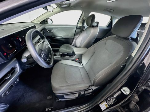Used 2025 Kia K4 FWD image 13