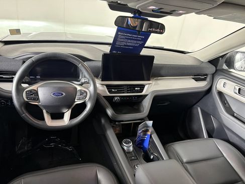 Certified 2025 Ford Explorer Active w/ Active Comfort Package AWD/4WD image 26