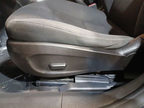 Used 2016 Chevrolet Cruze LT image 14