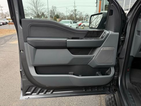 Used 2024 Ford F150 Lightning Flash image 43