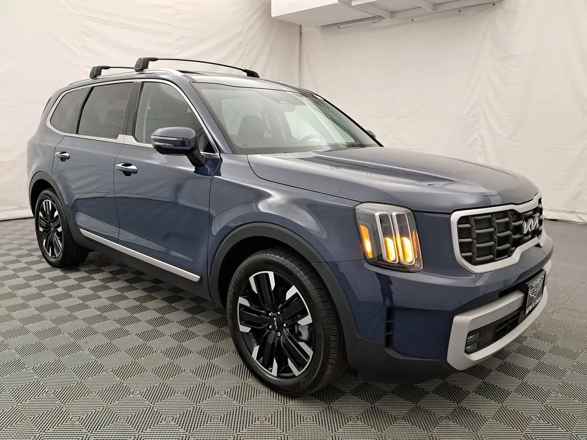 Used 2024 Kia Telluride SX AWD/4WD image 3