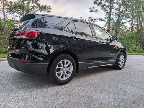 Used 2023 Chevrolet Equinox LS w/ LS Convenience Package image 9