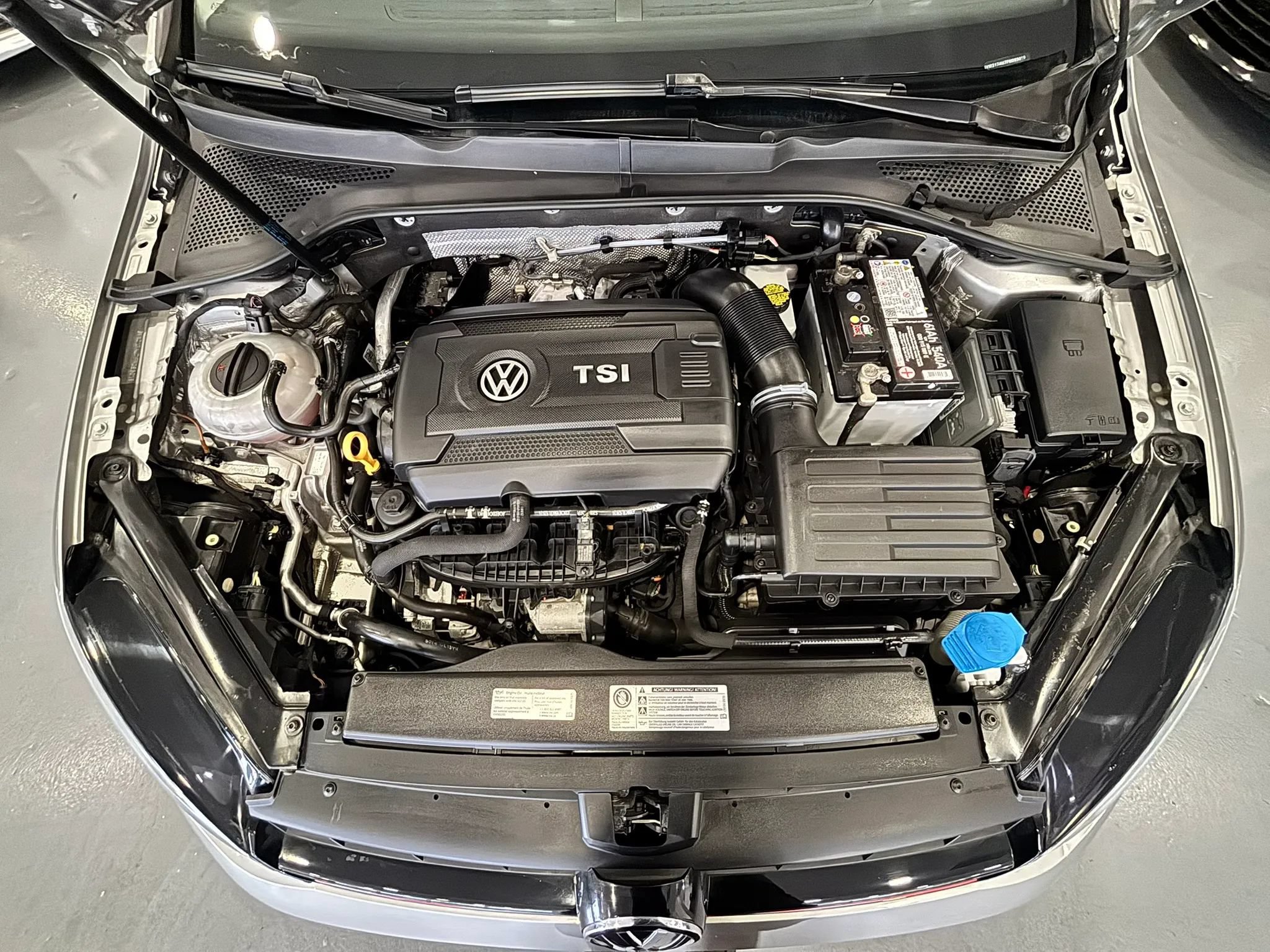 Used 2015 Volkswagen Golf S FWD image 43