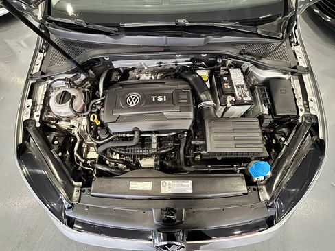 Used 2015 Volkswagen Golf S FWD image 43