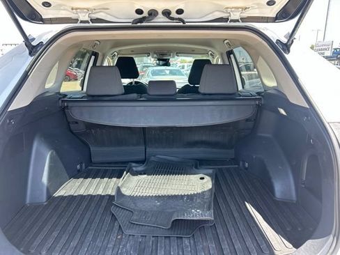Used 2025 Toyota RAV4 XLE AWD/4WD image 9