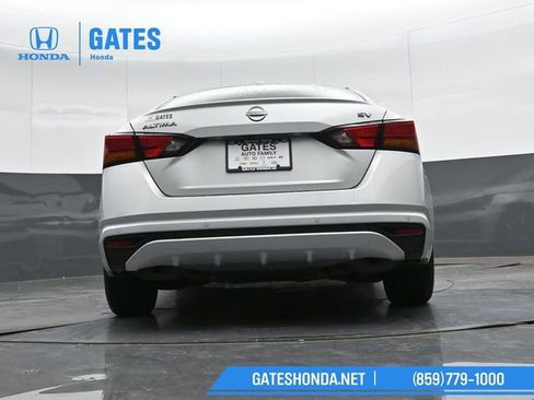 Used 2024 Nissan Altima 2.5 SV image 39