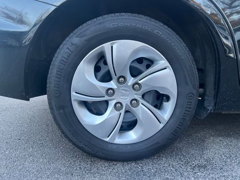 Used 2015 Honda Civic LX image 31