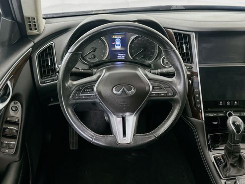 Used 2019 INFINITI Q50 Luxe w/ Cargo Package (L96) RWD image 17