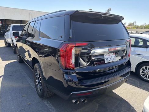 Used 2022 GMC Yukon XL AT4 w/ AT4 Premium Package AWD/4WD image 3