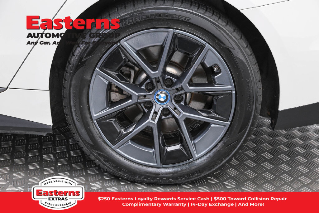 Used 2023 BMW i4 eDrive35 w/ Premium Package RWD image 33