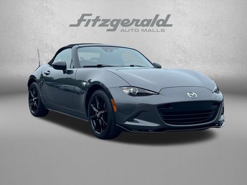 Used 2021 MAZDA MX-5 Miata Club RWD image 1