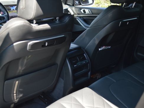 Certified 2024 BMW X5 xDrive40i w/ M Sport Package AWD/4WD image 31