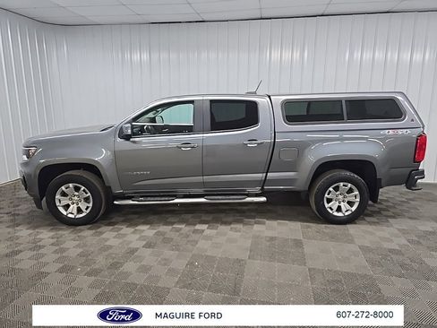 Used 2022 Chevrolet Colorado LT w/ LT Convenience Package image 6