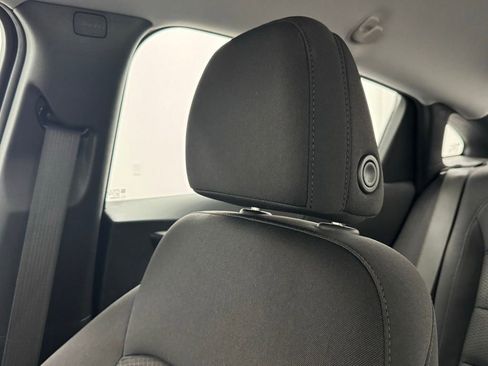 Used 2023 Chevrolet Malibu LT image 40