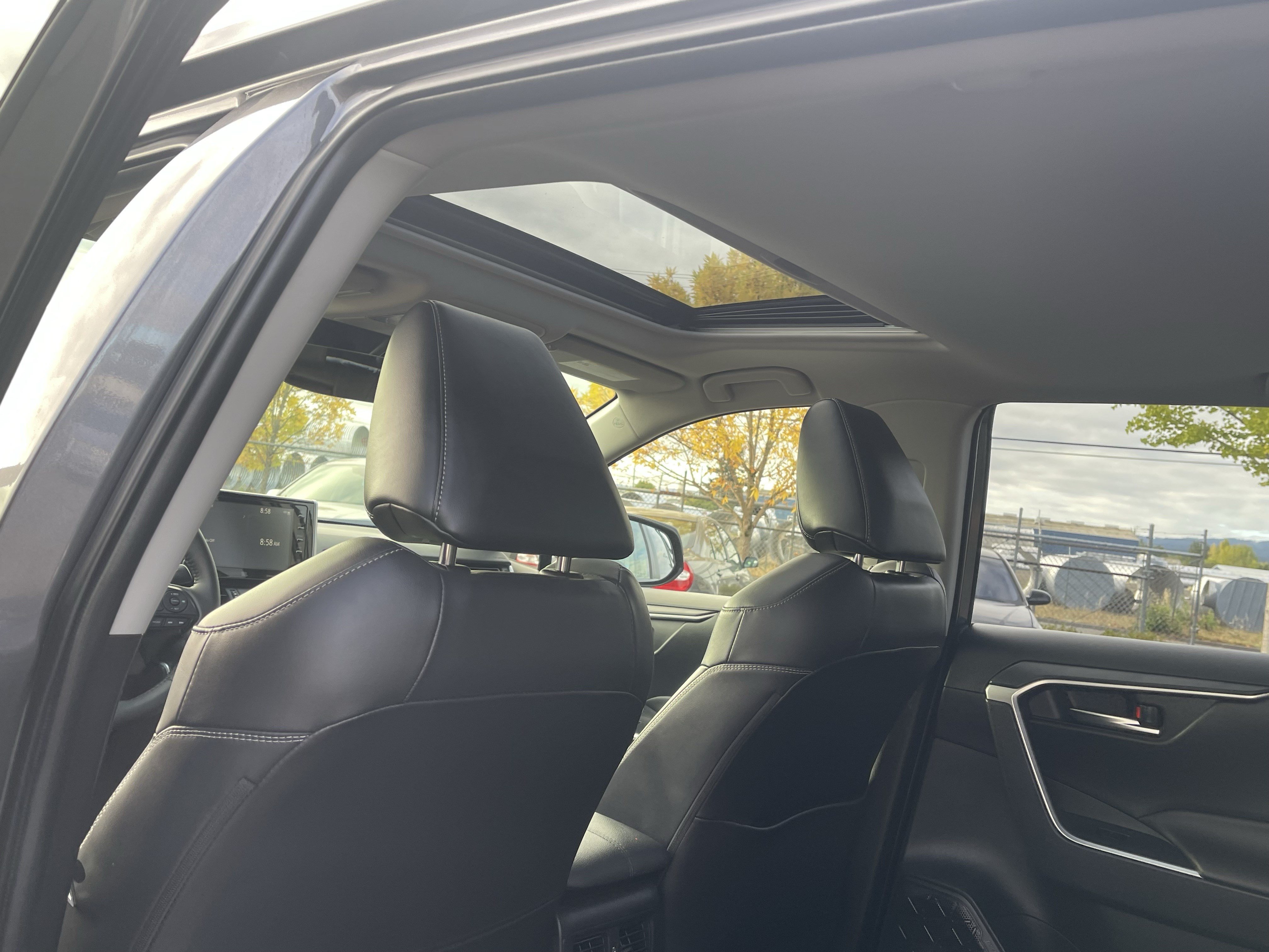 Used 2020 Toyota RAV4 XLE Premium AWD/4WD image 16