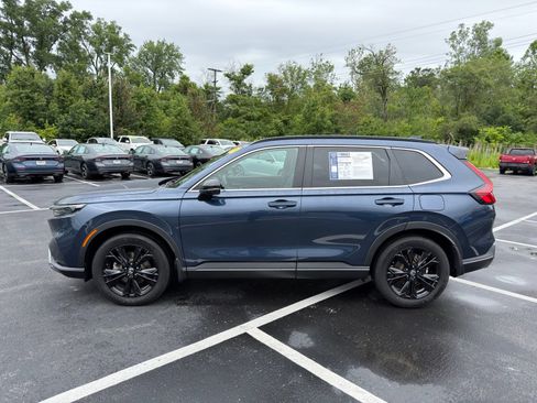 Used 2025 Honda CR-V Sport Touring image 3