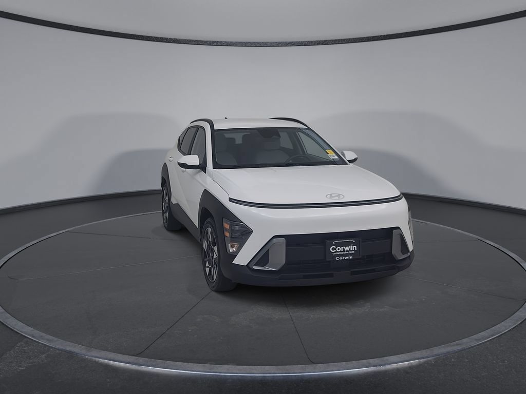 Used 2025 Hyundai Kona SEL FWD image 4