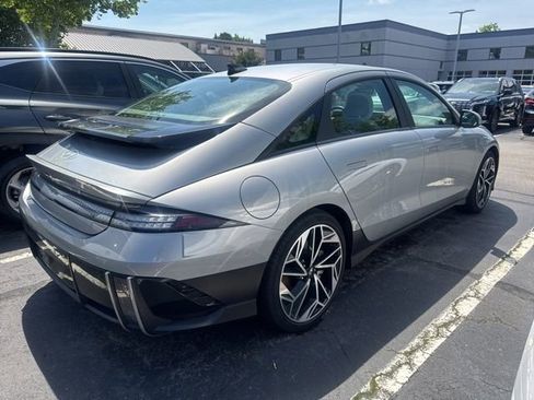 Used 2023 Hyundai Ioniq 6 SEL RWD image 10