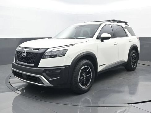 Used 2025 Nissan Pathfinder Rock Creek AWD/4WD image 25