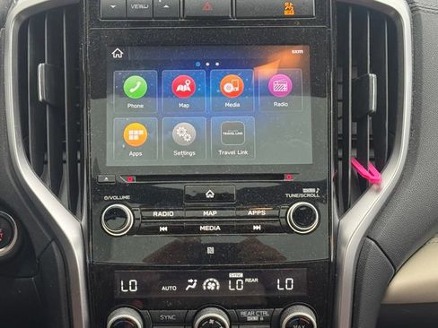 Used 2019 Subaru Ascent Touring w/ Popular Package #3 AWD/4WD image 17