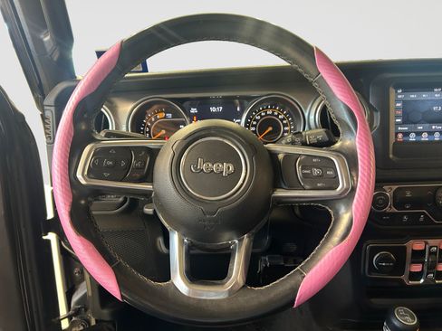 Used 2019 Jeep Wrangler Unlimited Sahara w/ Safety Group AWD/4WD image 7
