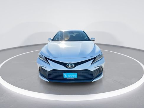 Used 2021 Toyota Camry LE FWD image 3
