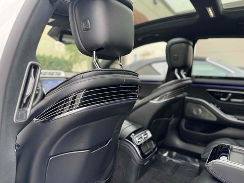 Used 2021 Mercedes-Benz S 580 4MATIC Sedan w/ AMG Line image 52