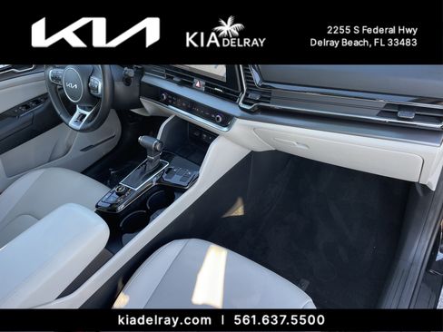 Certified 2023 Kia Sportage EX image 10