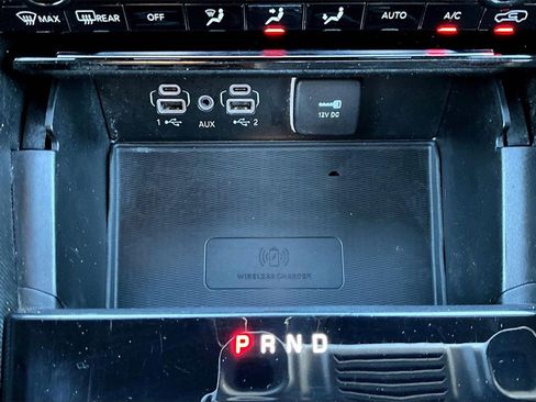 Used 2023 Jeep Grand Cherokee L Laredo image 15