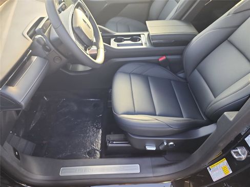 New 2026 Lincoln Nautilus Premier image 13