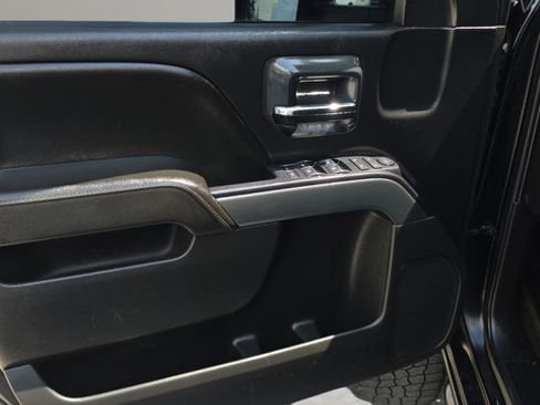 Used 2015 Chevrolet Silverado 2500 LT AWD/4WD image 22