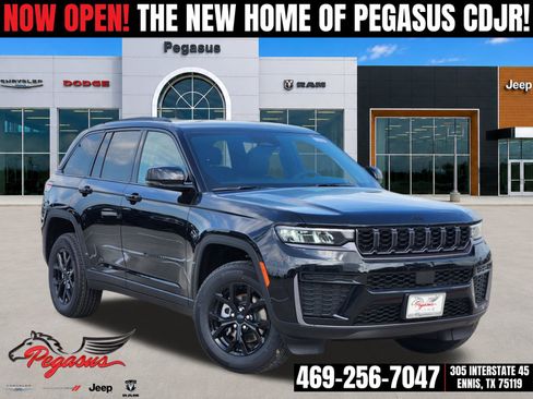 New 2026 Jeep Grand Cherokee Altitude RWD image 1