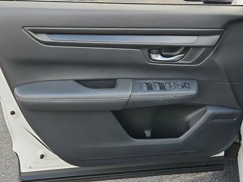 Used 2023 Honda CR-V EX image 12