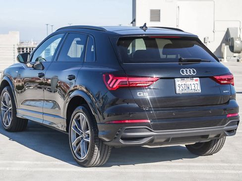 Used 2025 Audi Q3 2.0T Premium image 8