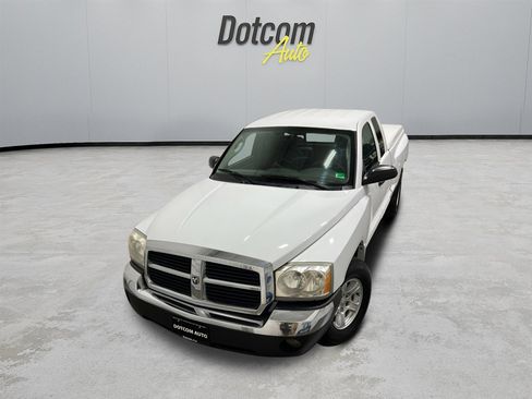 Used 2005 Dodge Dakota Laramie w/ Sport Appearance Group image 1