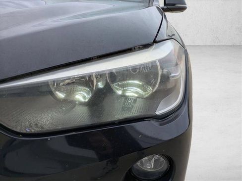 Used 2019 BMW X1 sDrive28i image 9