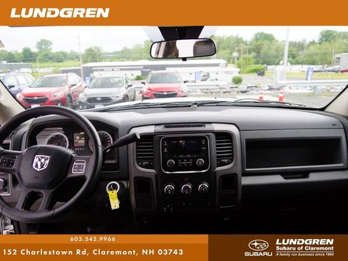 Used 2013 RAM 2500 Tradesman w/ Chrome Appearance Group AWD/4WD image 4