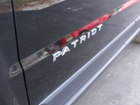 Used 2016 Jeep Patriot High Altitude image 13