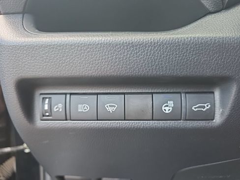 Certified 2020 Toyota RAV4 XLE w/ Convenience Package AWD/4WD image 16