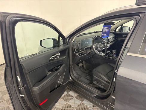 Used 2024 Kia Sportage EX AWD/4WD image 11