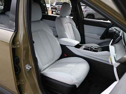 New 2026 Jeep Cherokee Laredo image 22