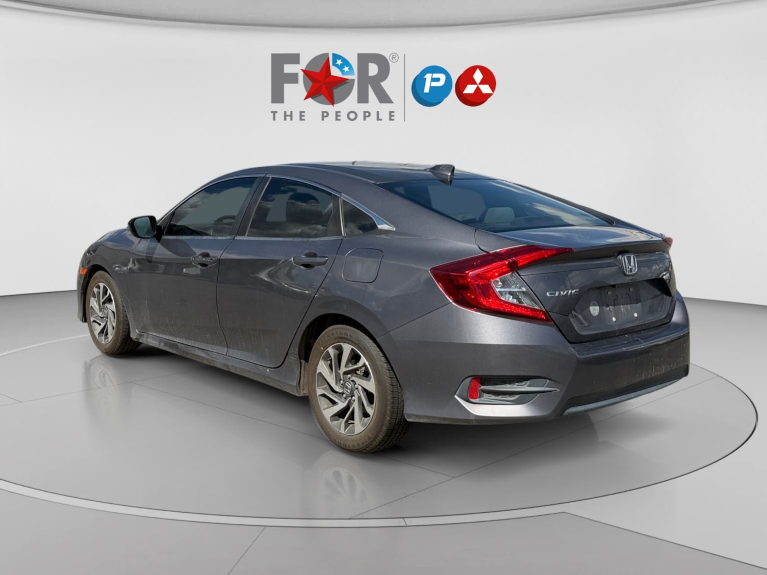 Used 2018 Honda Civic EX image 3
