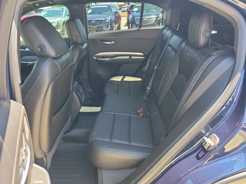 Used 2019 Cadillac XT4 Premium Luxury w/ Technology Package image 16