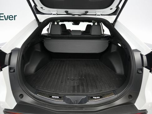 Used 2025 Toyota bZ4X FWD image 22