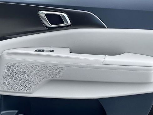 New 2026 Kia Carnival SX w/ SX Dark Edition Package image 12