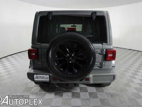 Used 2022 Jeep Wrangler Unlimited Sahara image 6