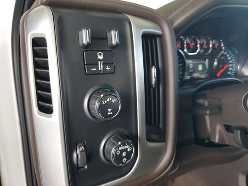 Used 2019 GMC Sierra 3500 SLT w/ Duramax Plus Package AWD/4WD image 22