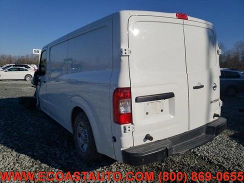 Used 2018 Nissan NV 2500 SV image 2
